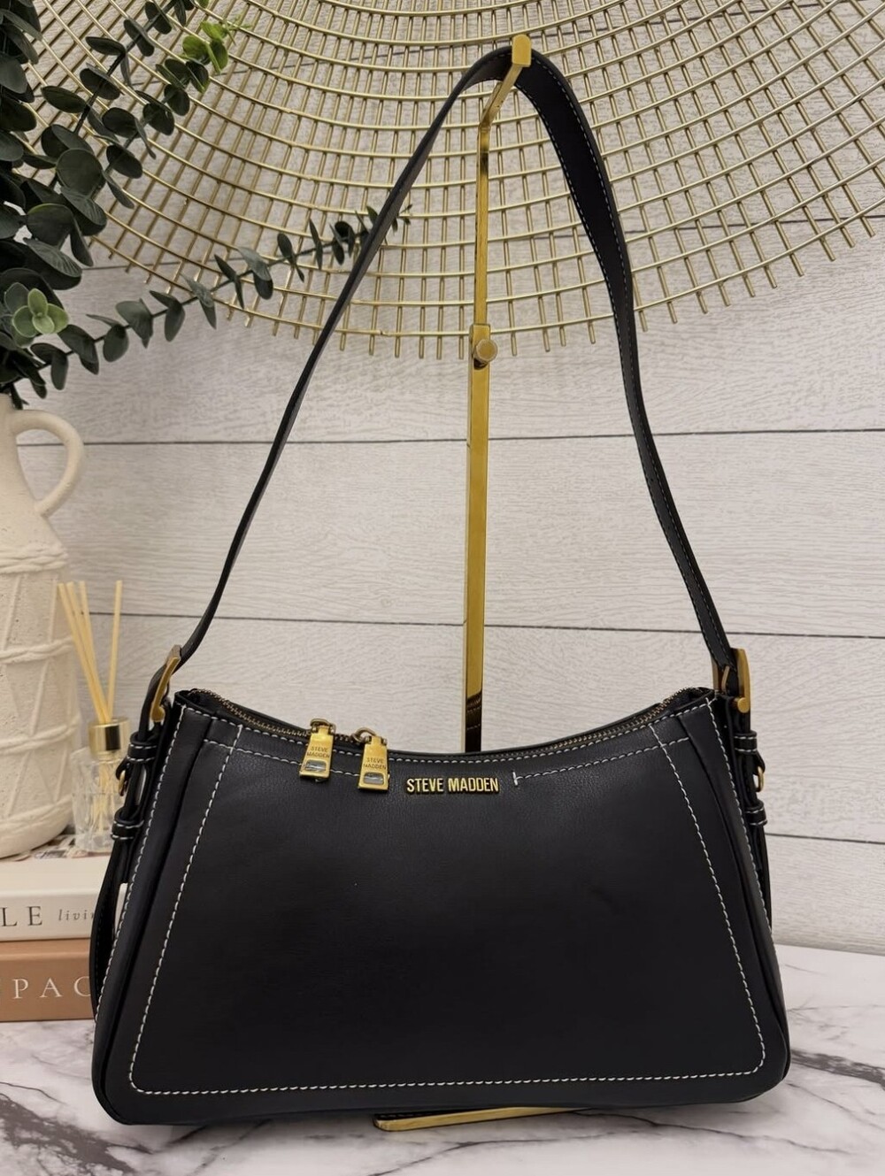 Steve Madden Black Leather Shoulder Bag